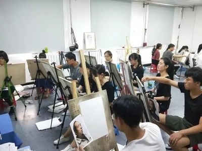 美术生在集训期间调整心态?北京画室这四个技巧帮你摆脱烦恼!